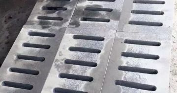 东营 芝麻灰石材沟盖板