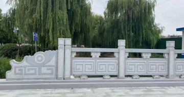 东营 芝麻灰桥栏杆、河道栏杆安装效果
