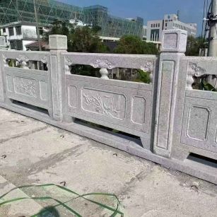 东营 芝麻白栏杆