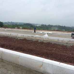 东营花岗岩路沿石在市政道路上的应用