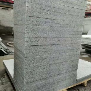 东营 花岗岩 地铺成品300*600，尺寸标准、厚薄均匀