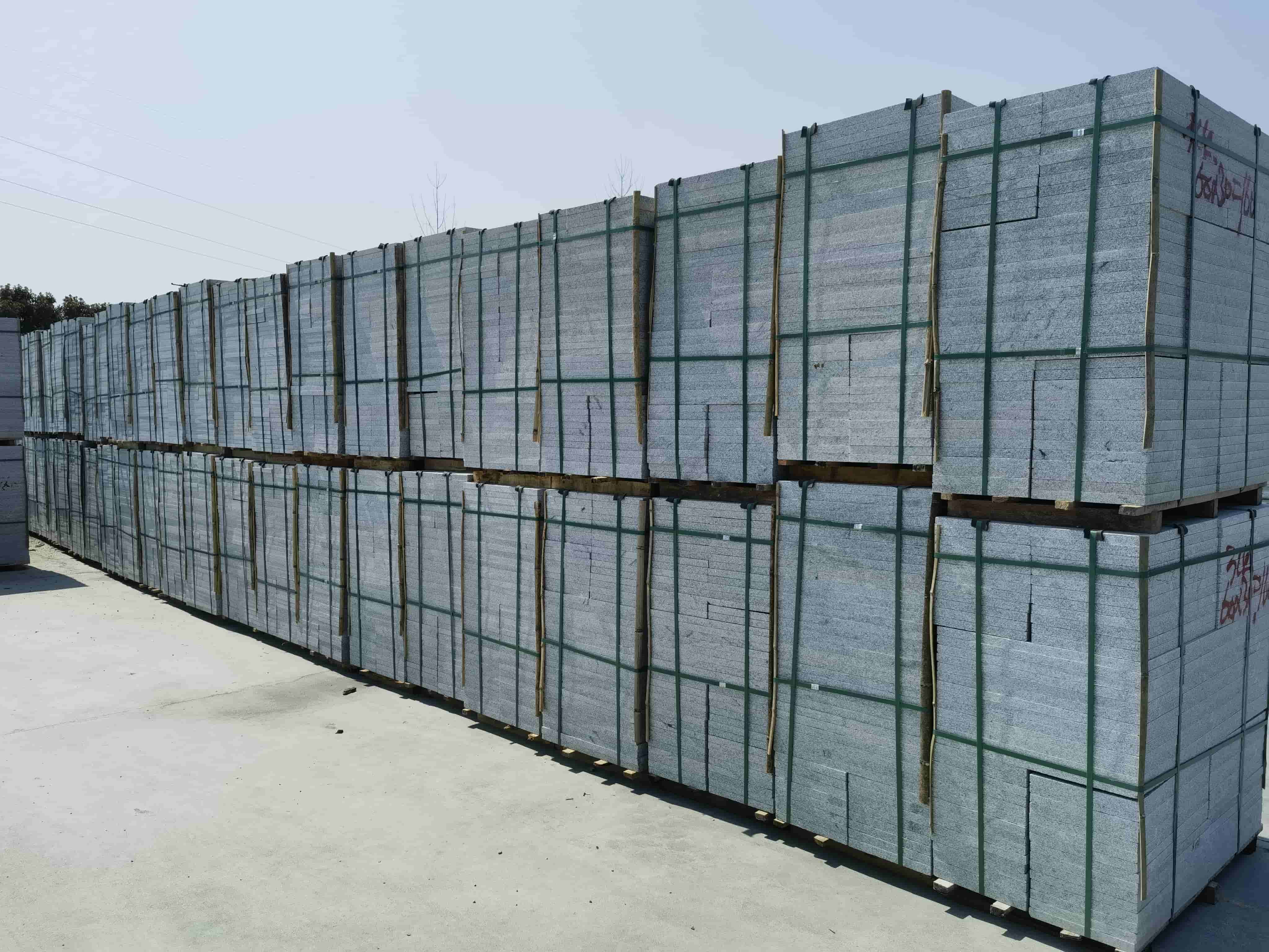 东营芝麻白火烧300*600处理价：3公分23元，5公分28元