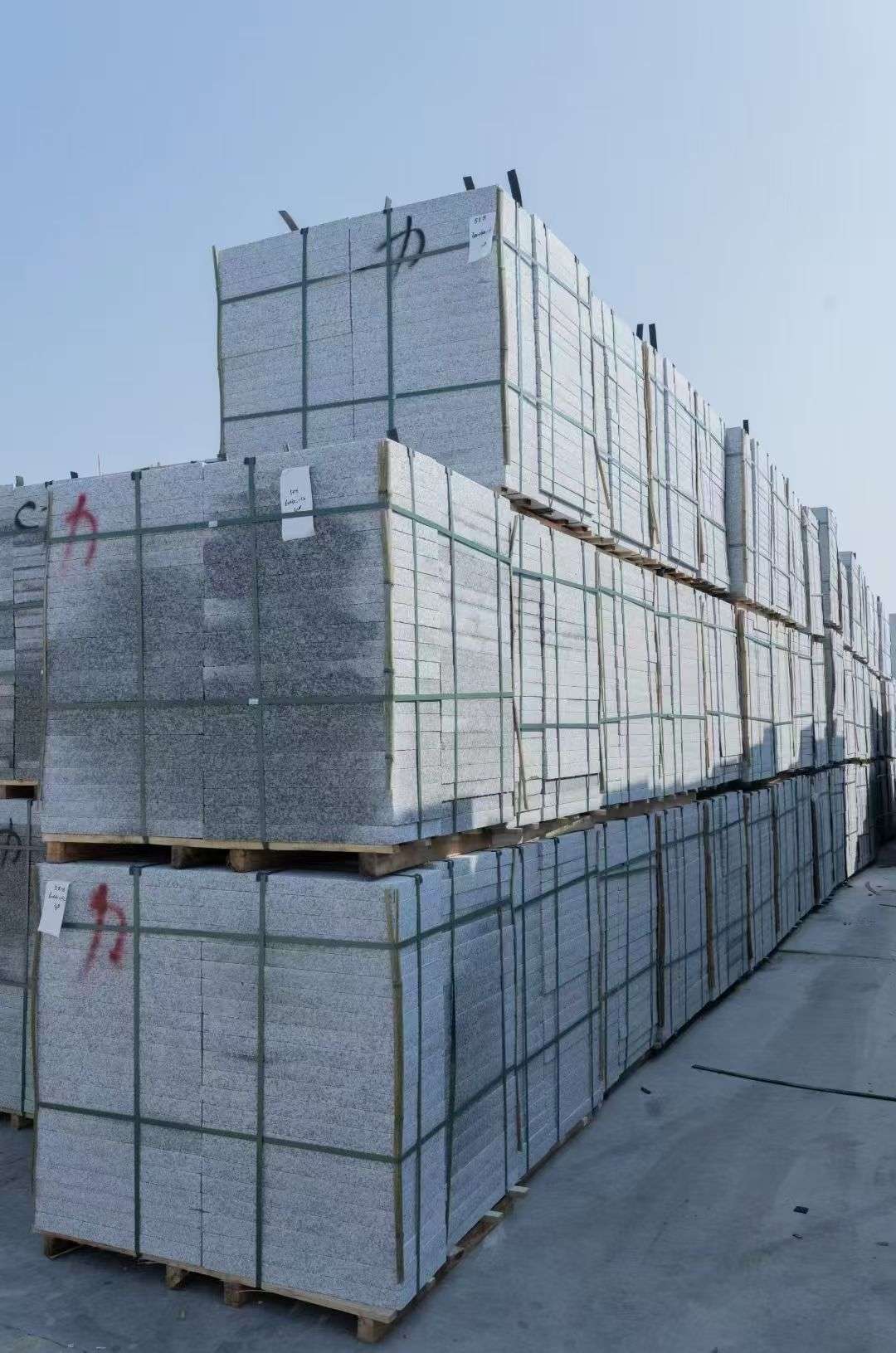 东营 芙蓉白、大花白、小白花荔枝面成品地铺石