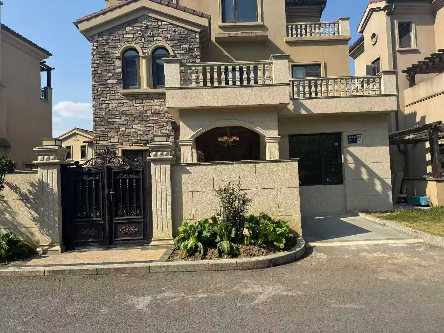 东营黄金麻别墅干挂效果展示