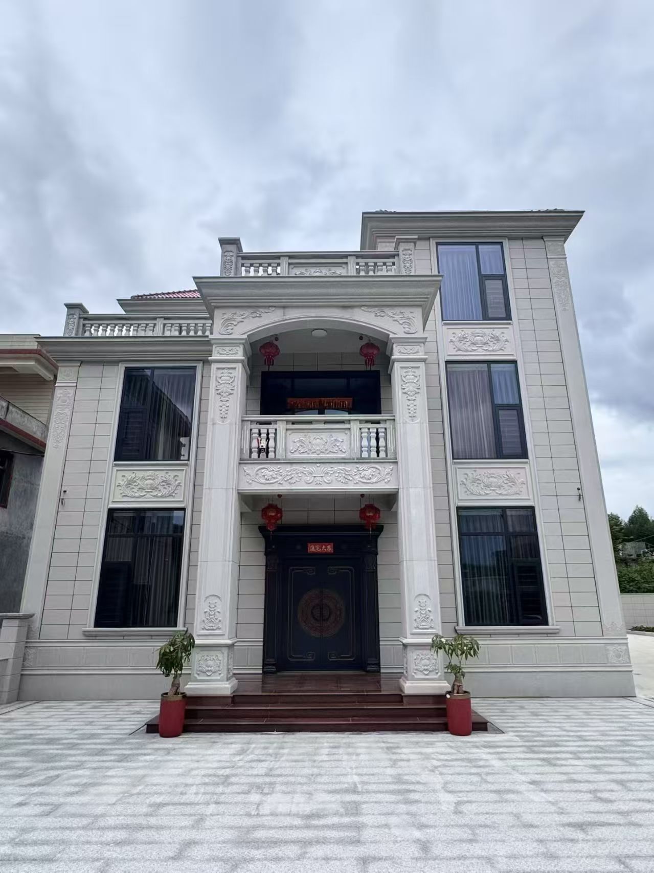 东营 芝麻白石材别墅干挂案例展示