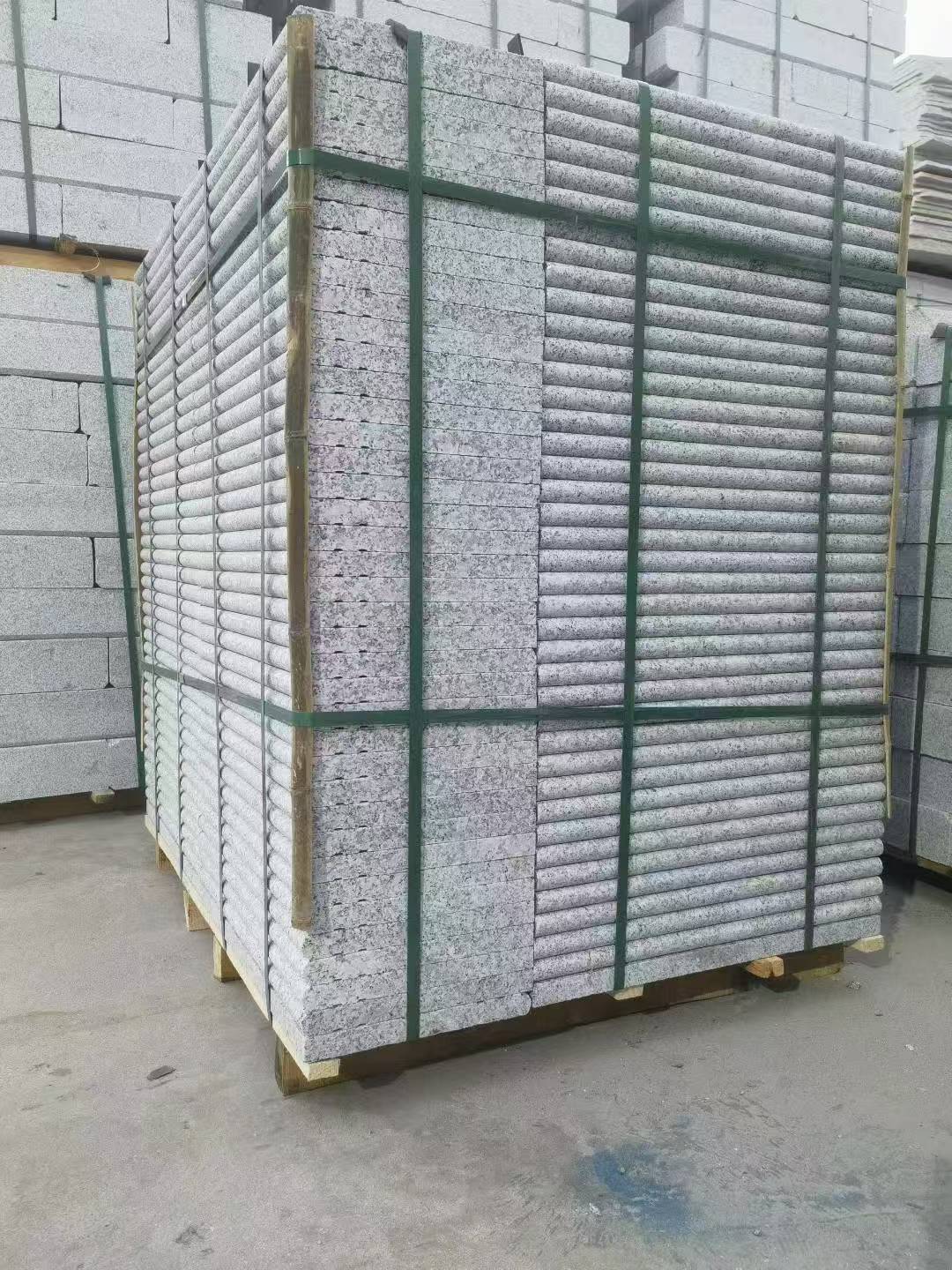 东营 芙蓉白3公分厚磨圆边、拉槽，楼梯踏步