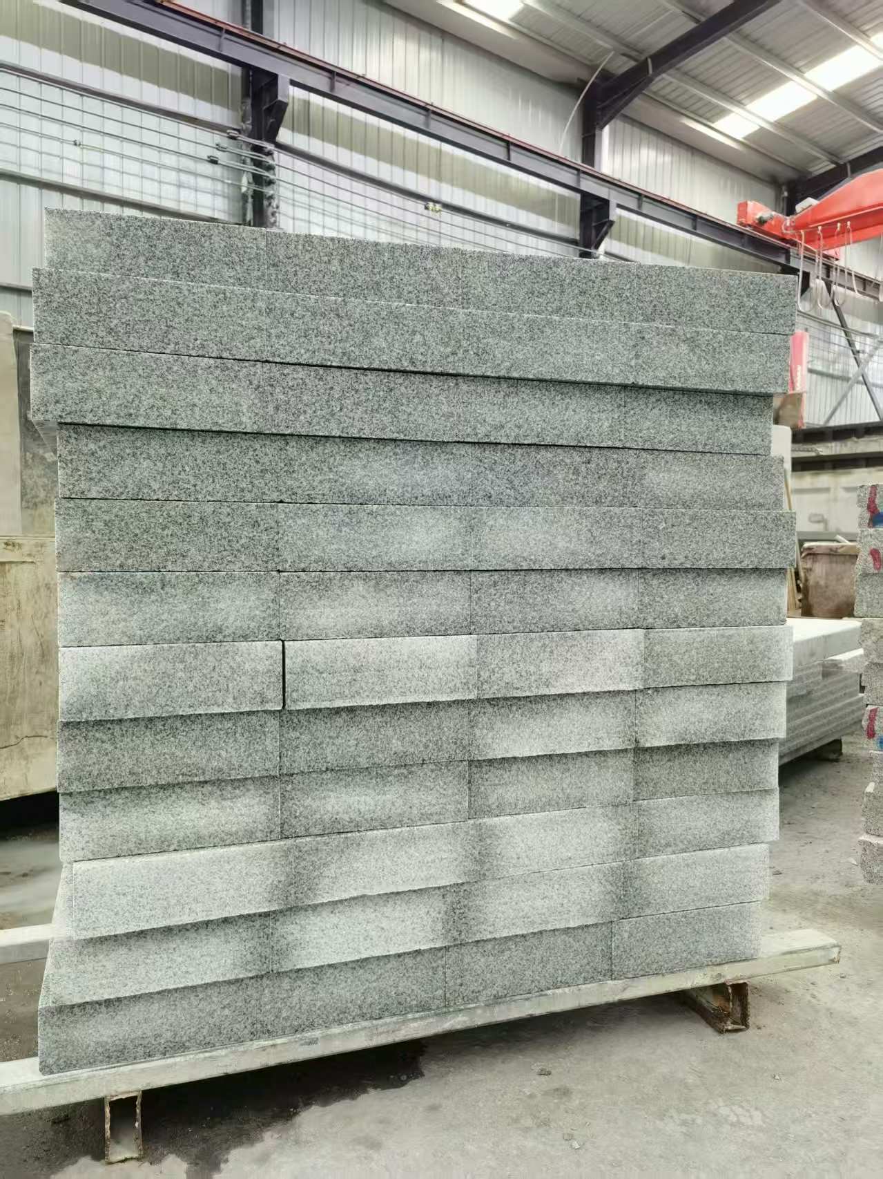 东营 芝麻白10公分300*600广场地铺，A料定制，尺寸标准，厚薄均匀