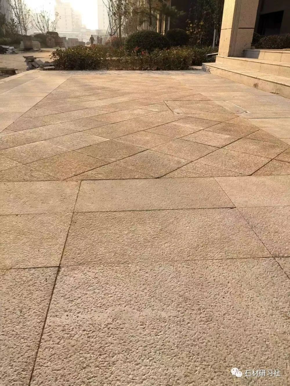 东营黄金麻石材铺装